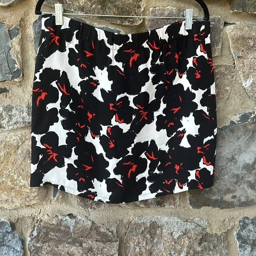 A.L.C. Nicholson Floral Silk Blend Mini Skirt Black/Red Zip Lined size 4